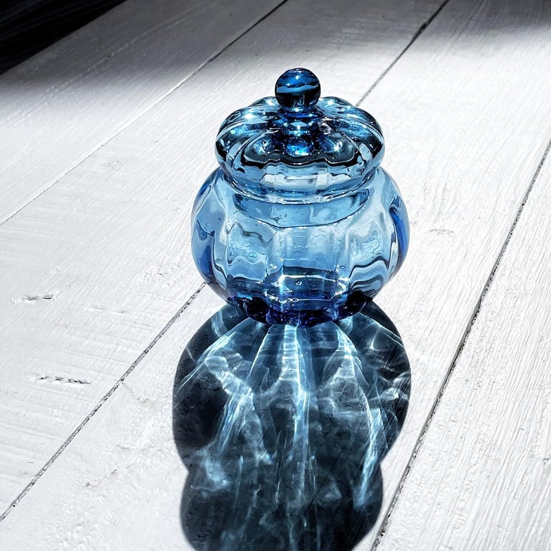 ブルーのポット | ガラス工房FARO