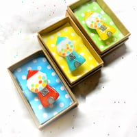 ガムボールマシーンのブローチ☆ご注文前に在庫があるかメールでお問い合わせください