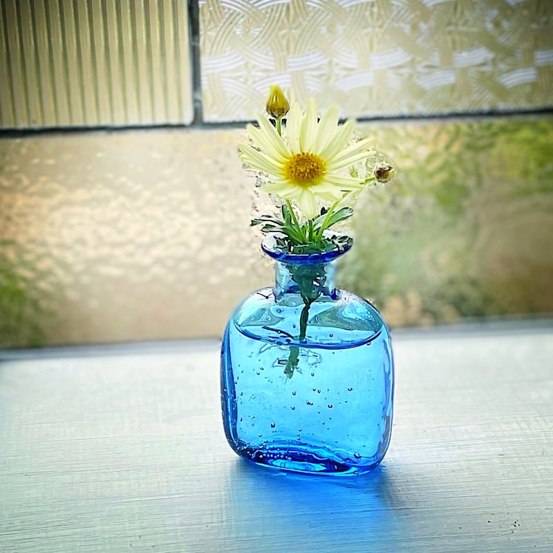 マリーゴールド様ご予約品☆青い小瓶 8 と青いポット | ガラス