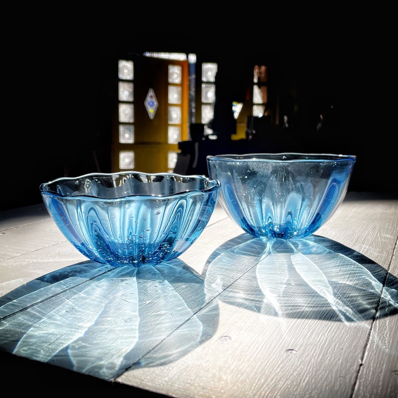 青いボウル (背の低い方) | ガラス工房FARO
