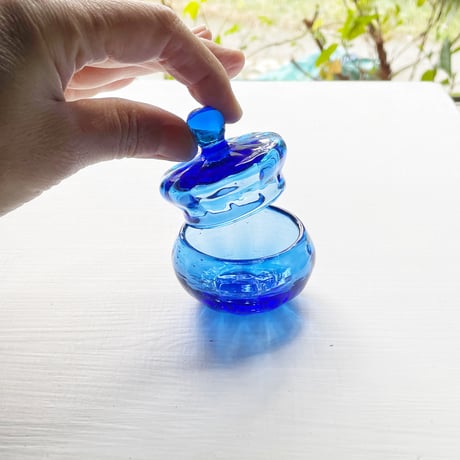 一点物 ブルーのポット ☆ご注文前に在庫があるかメッセージでお尋ねください