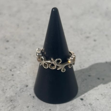 Plant Ivy Ring