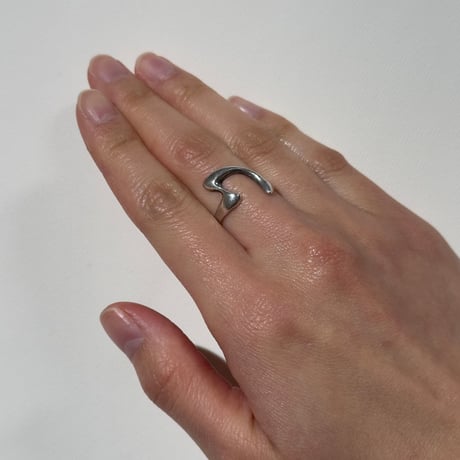 Modern Bend Ring