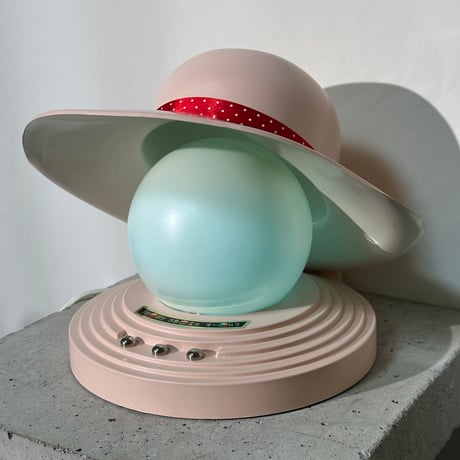 Touch Pink Hat Lamp