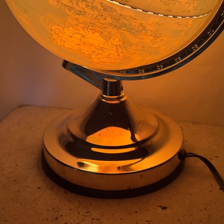 Globe Stand Lamp