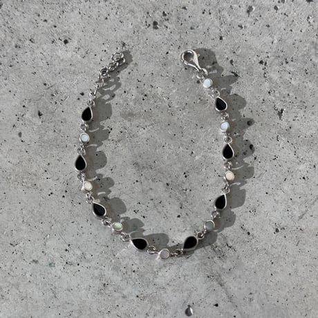 Drop Pearl Bracelet