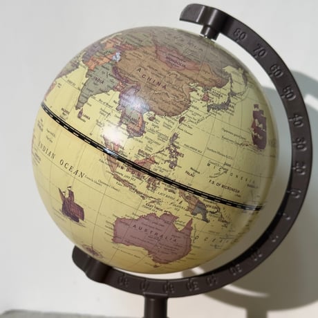Retro Globe Stand