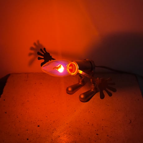 Humanoid Robot Lamp
