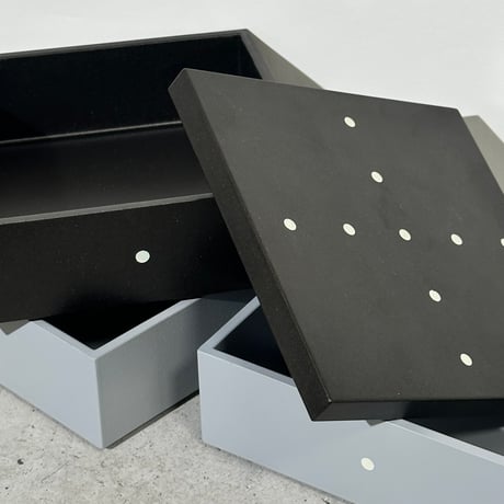 Square Dots Box
