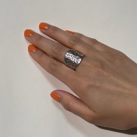 Dent Design Ring
