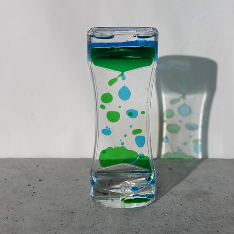 Liquid Motion Toy