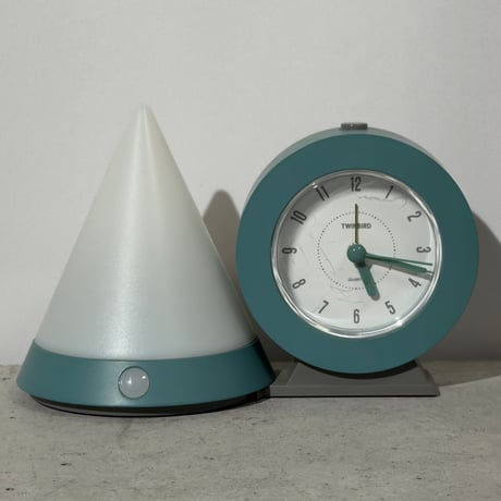 Geometric Clock Light