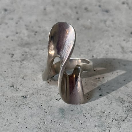 Bend Modern Ring