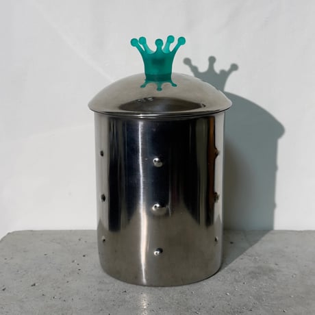 Crown Canister