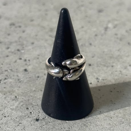 Triplets Dolphin Ring
