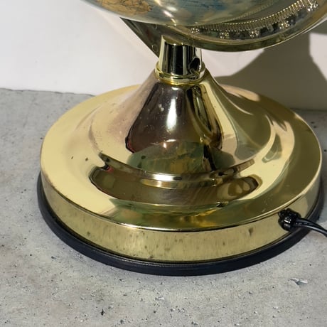 Globe Stand Lamp