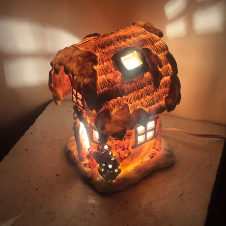 Glitter House Lamp