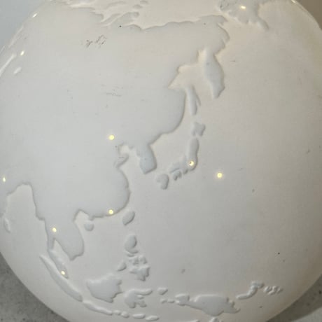 Ceramic Globe Lamp
