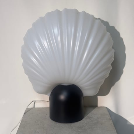 Touch Shell Stand Lamp