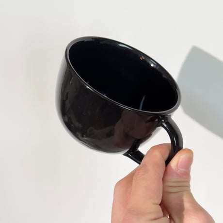 Monochrome Pot
