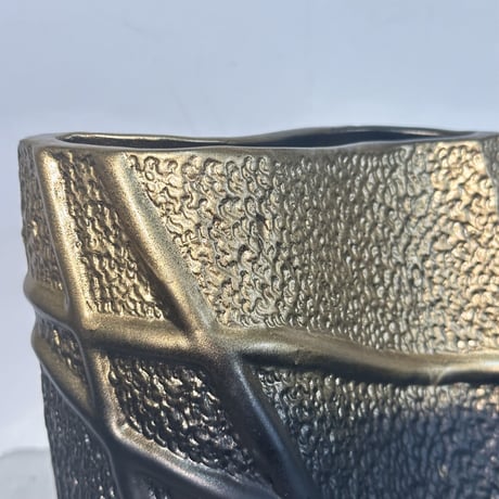 Black Gold Vase