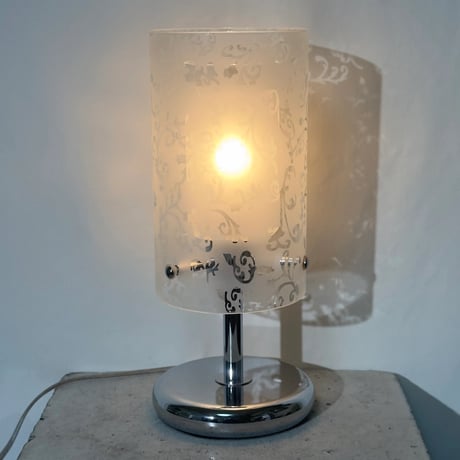 Arabesque Glass Stand Lamp