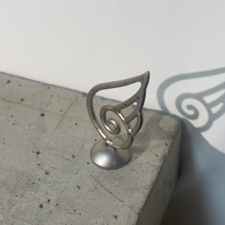 Silver Wing Stand