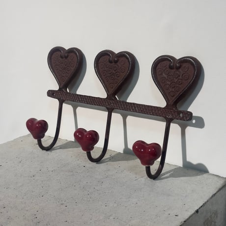 Triple Heart Hook