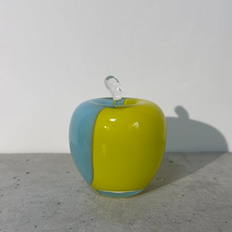 2tone Glass Apple