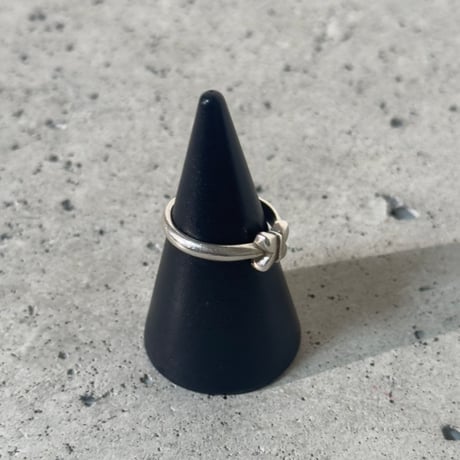 Mini Butterfly Ring