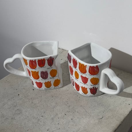 Tulip Design Mug