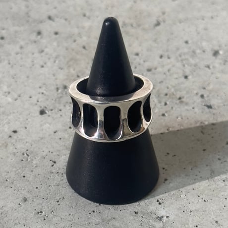 Hole Modern Ring