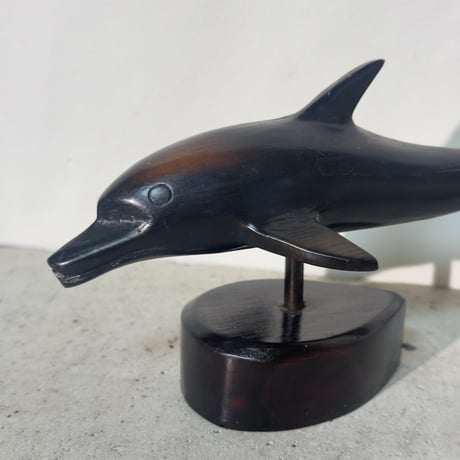 Woody Dolphin