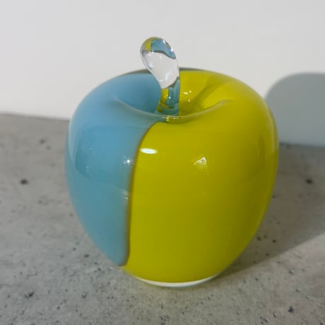 2tone Glass Apple