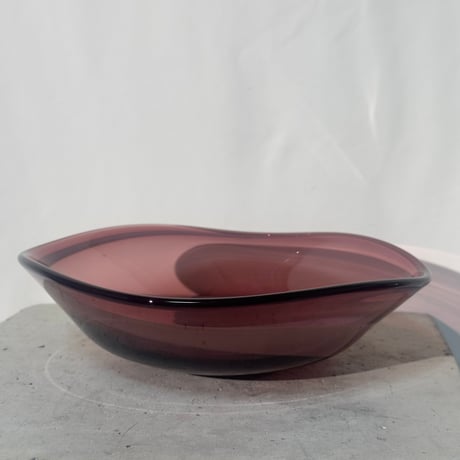 Purple marble plate