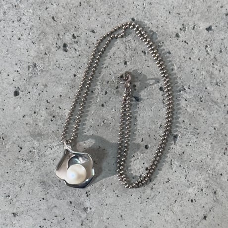 Pearl Flower Necklace