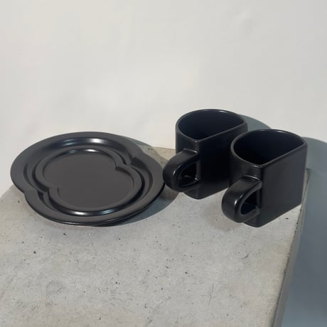 Twin Black Cup