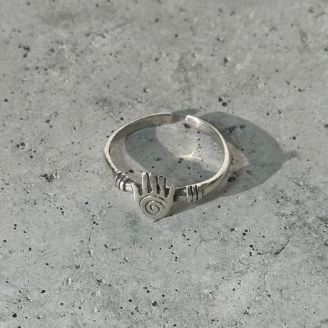 Small Hand Ring