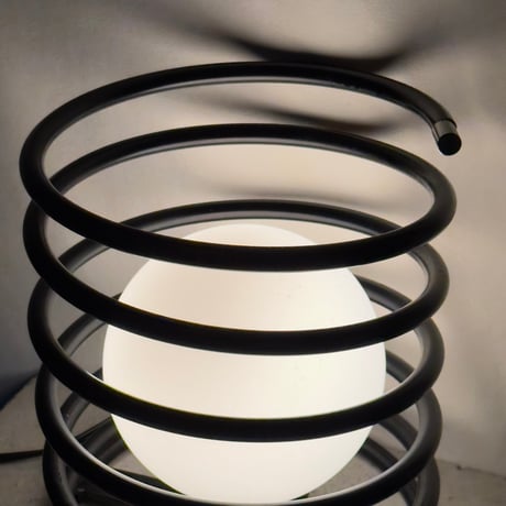 Spring Ball Lamp
