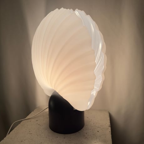 Touch Shell Stand Lamp