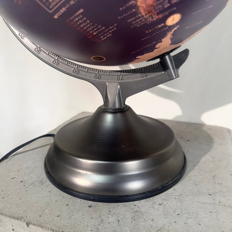 Big Globe Touch Lamp