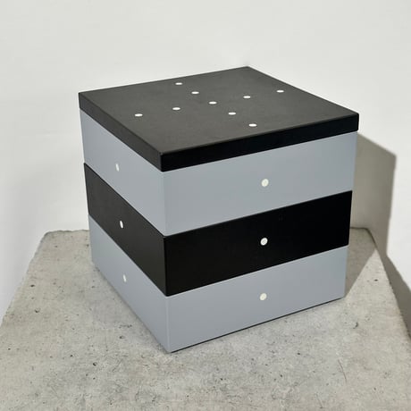 Square Dots Box
