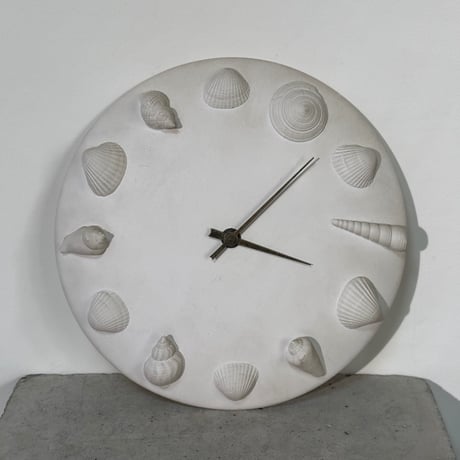 Plaster Shell Clock