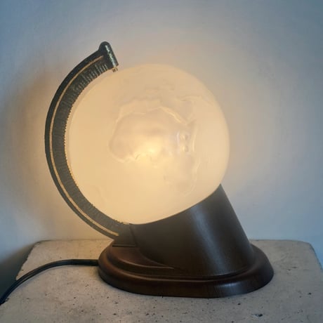 Globe Woody Lamp