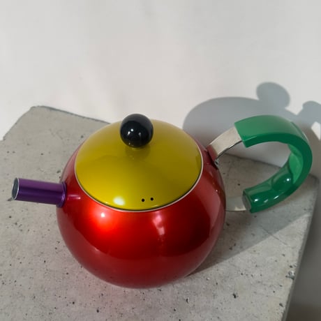 Retro Pop Tea Pot
