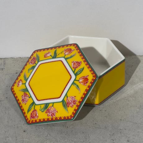 Tulip Yellow box