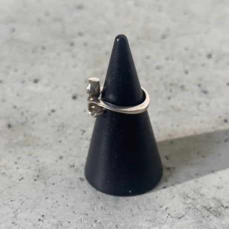 Guruguru Vine Ring