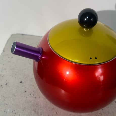 Retro Pop Tea Pot