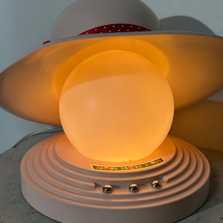 Touch Pink Hat Lamp