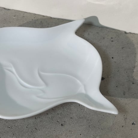 Twin Dolphin Plate